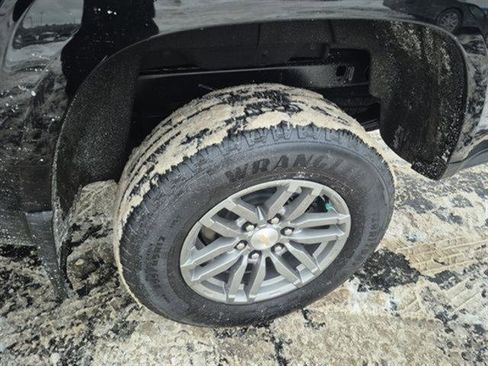 Certified 2023 Chevrolet Colorado LT AWD/4WD image 33