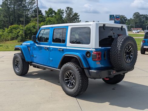 New 2026 Jeep Wrangler Unlimited Rubicon AWD/4WD image 6