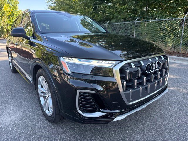 Used 2025 Audi Q7 3.0T Prestige AWD/4WD image 3