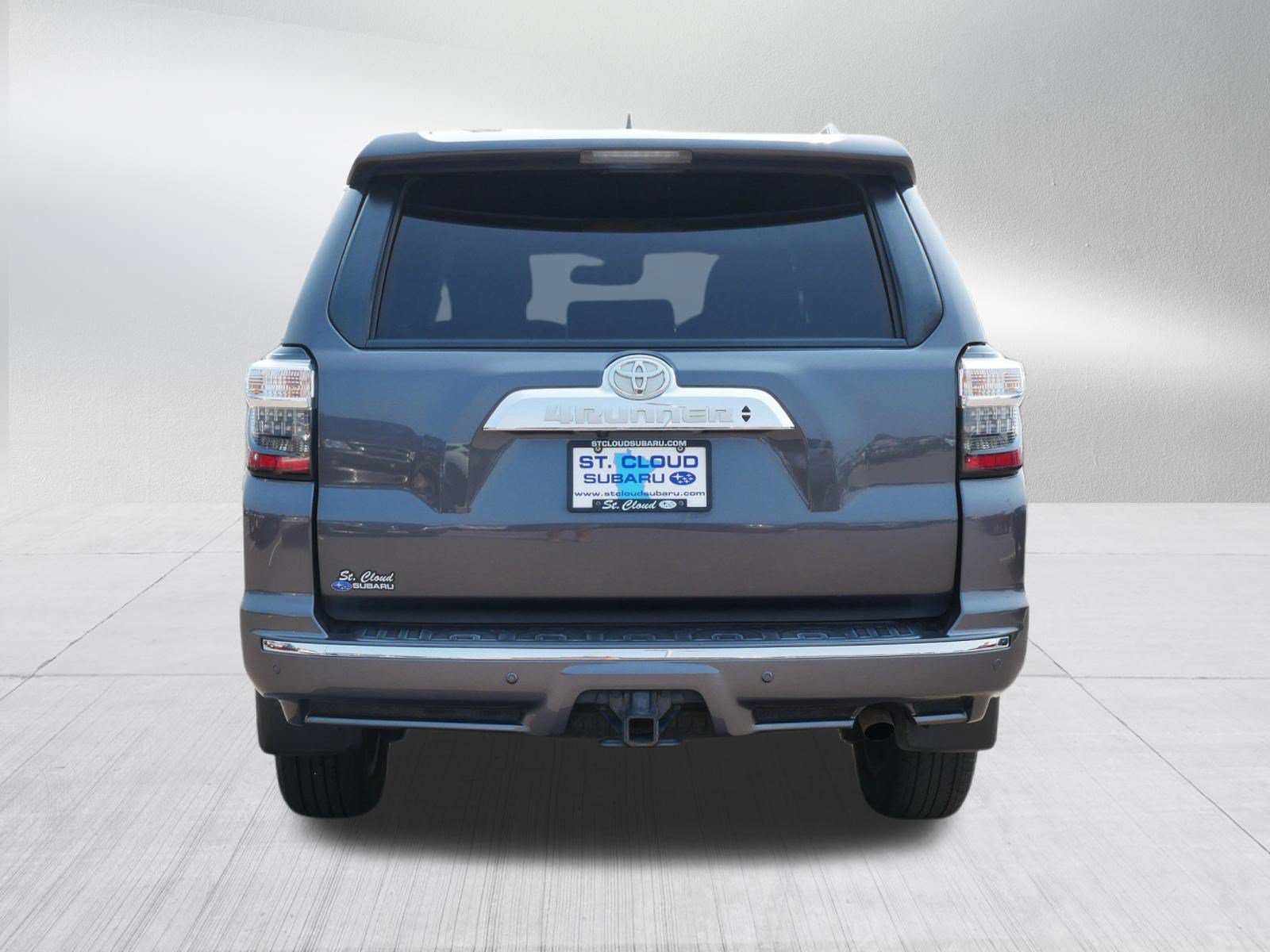 Used 2022 Toyota 4Runner Limited AWD/4WD image 6