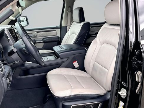 Used 2024 RAM 1500 Limited AWD/4WD image 11