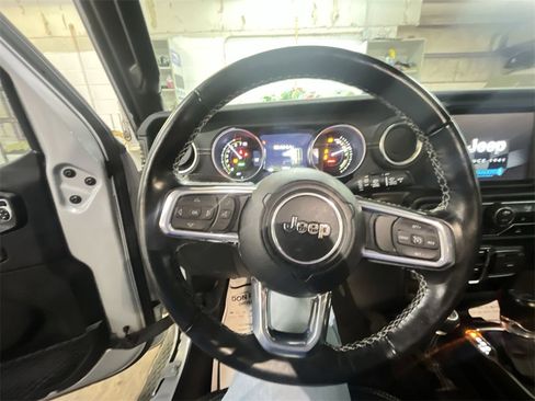 Used 2023 Jeep Wrangler Unlimited Sahara w/ Cold Weather Group image 14