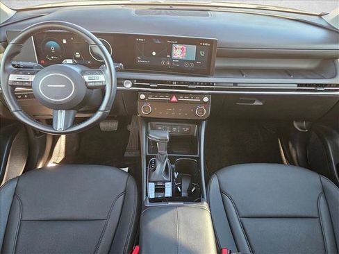 Used 2025 Hyundai Tucson SEL FWD image 19