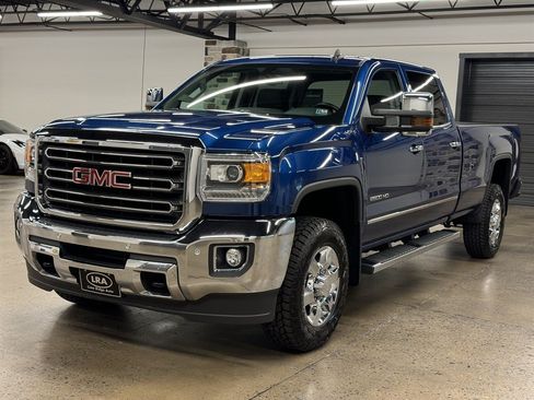Used 2017 GMC Sierra 2500 SLT AWD/4WD image 3