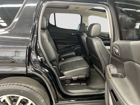 Used 2022 GMC Acadia Denali w/ Denali Ultimate Package image 30