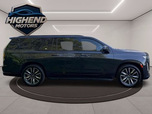 Used 2023 Cadillac Escalade ESV Sport Platinum RWD image 7