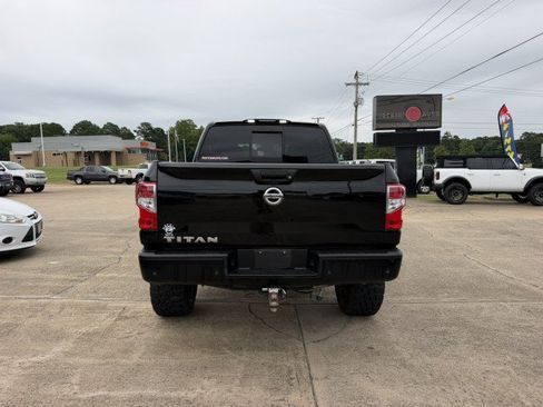 Used 2021 Nissan Titan S RWD image 7