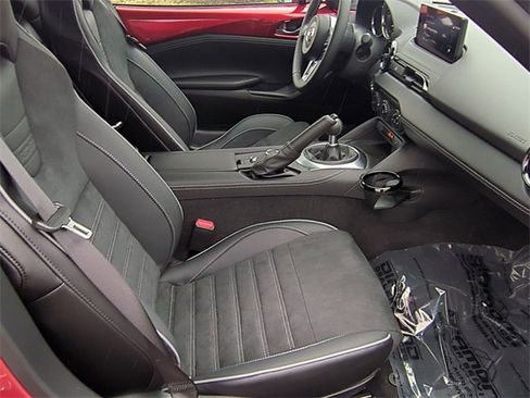 New 2025 MAZDA MX-5 Miata Club w/ Brembo/BBS Recaro Package image 16