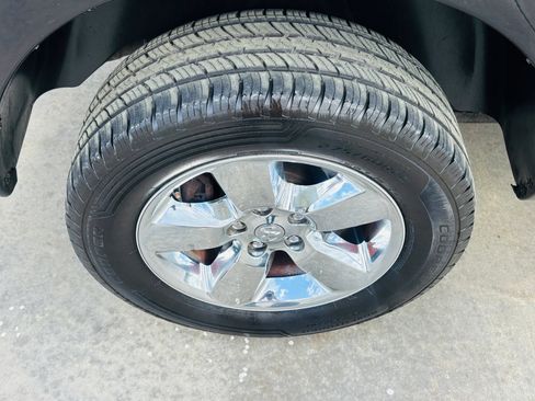 Used 2019 RAM 1500 Big Horn AWD/4WD image 11
