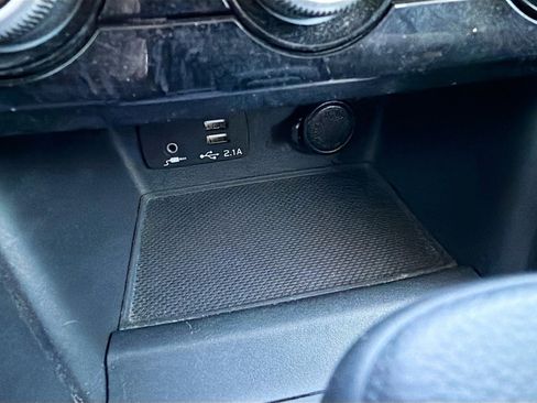 Used 2020 Subaru Forester Premium image 29