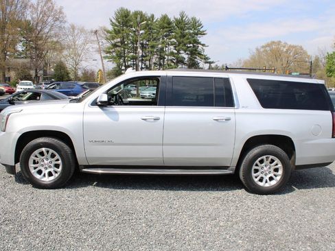 Used 2015 GMC Yukon XL SLT w/ Open Road Package AWD/4WD image 10
