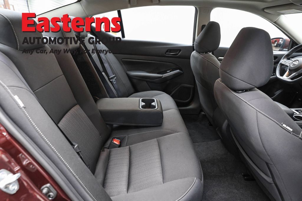 Used 2023 Nissan Altima 2.5 SV w/ SV Premium Package FWD image 27