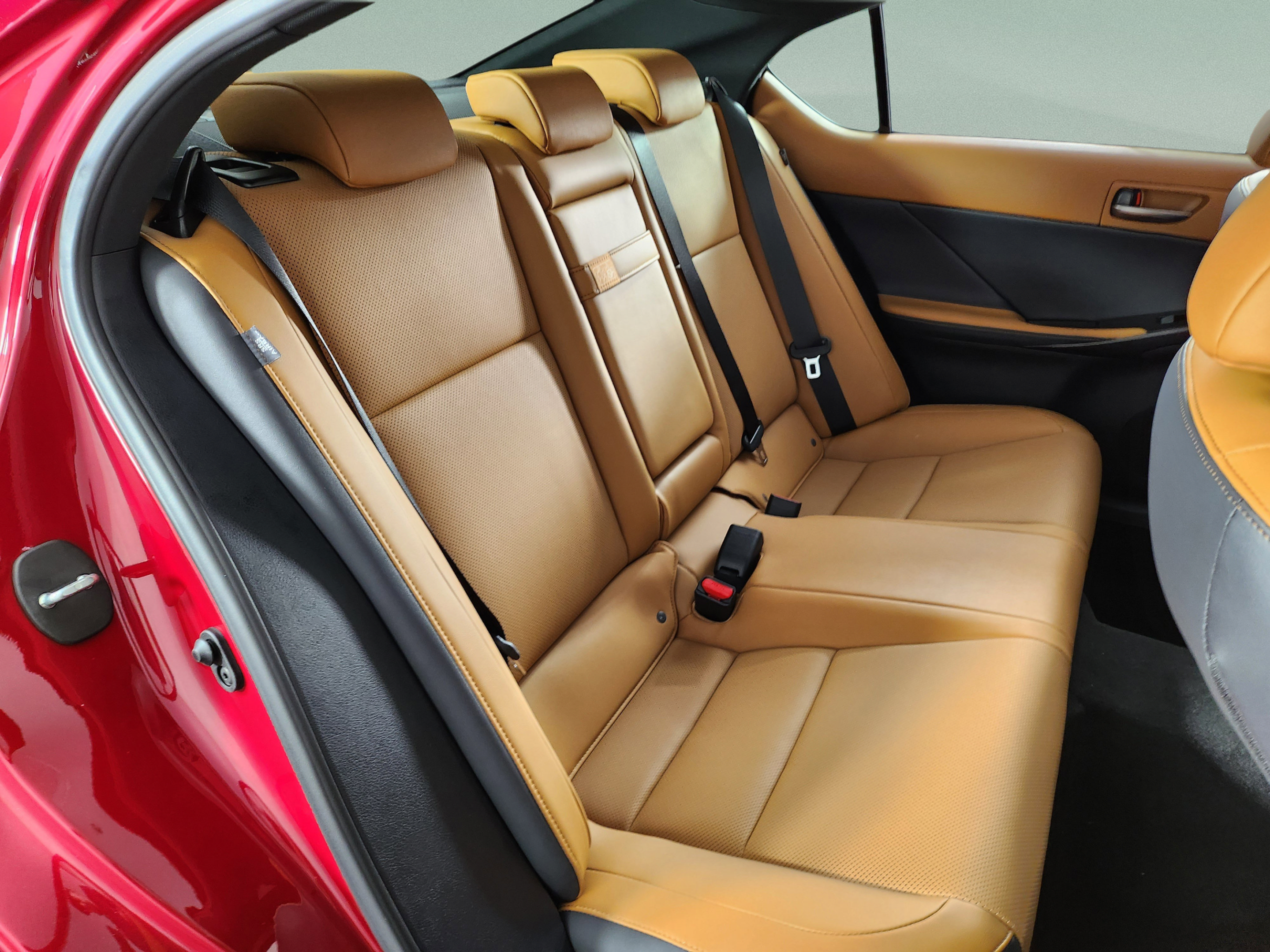 Used 2025 Lexus IS 350 F Sport w/ Accessory Package RWD image 27
