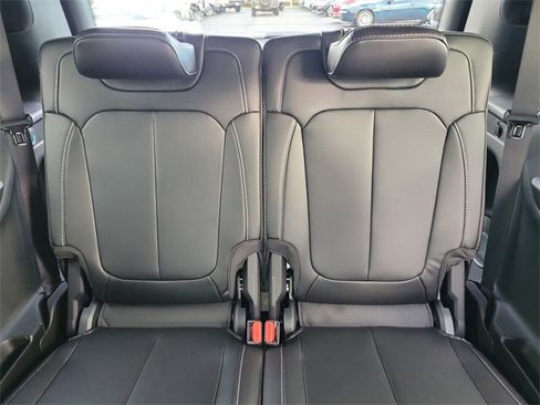 New 2025 Jeep Grand Cherokee L Limited image 11