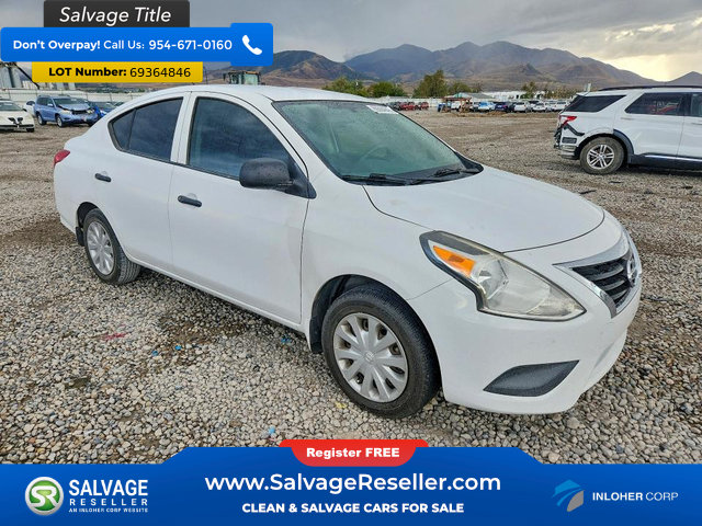 Used 2015 Nissan Versa S FWD image 5