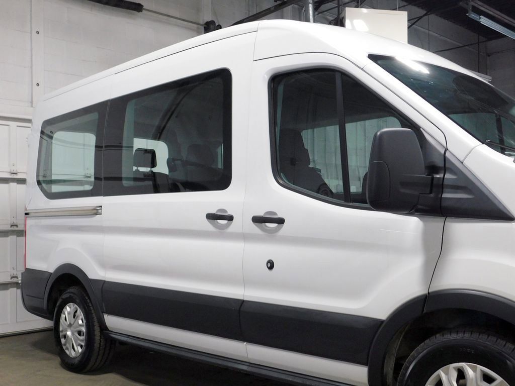Used 2018 Ford Transit 150 XLT RWD image 11