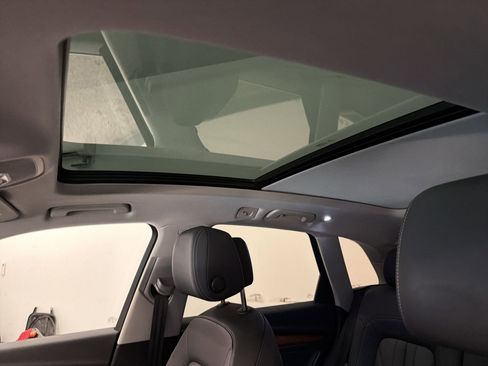 Used 2022 Audi Q5 2.0T Premium Plus w/ Premium Plus Package image 24