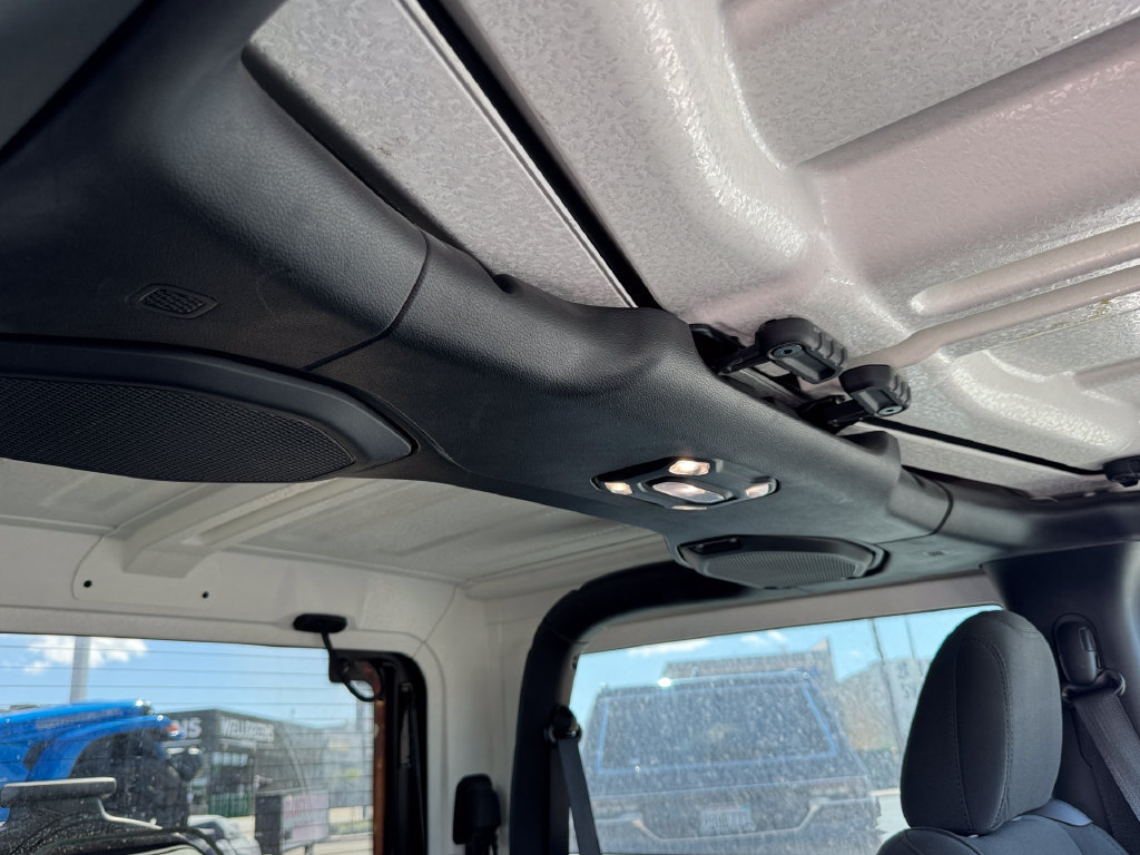 Used 2021 Jeep Wrangler Rubicon AWD/4WD image 20