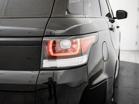 Used 2015 Land Rover Range Rover Sport Supercharged image 9
