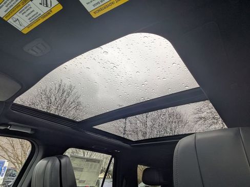 New 2026 Lincoln Navigator Reserve w/ Jet Appearance Package image 19