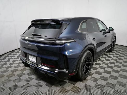 New 2026 Porsche Cayenne Turbo AWD/4WD image 29