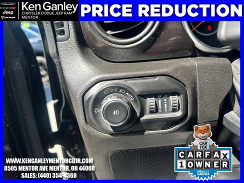 Used 2019 Jeep Wrangler Unlimited Sport AWD/4WD image 13