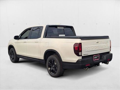 New 2025 Honda Ridgeline Black Edition image 8