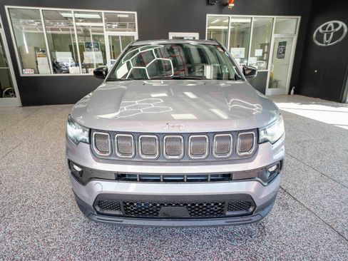 Used 2022 Jeep Compass Latitude image 6