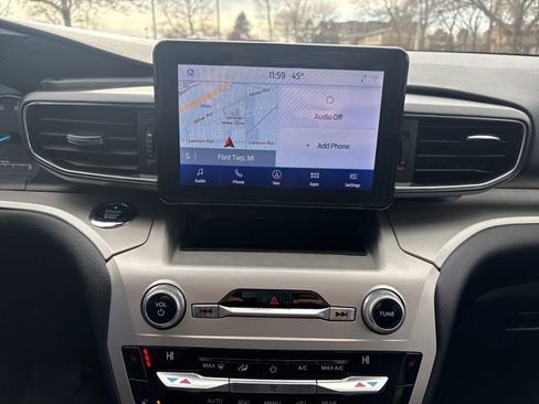 Used 2021 Ford Explorer XLT w/ Equipment Group 202A image 20