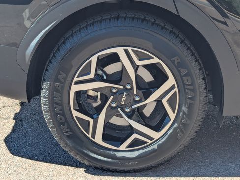 Certified 2024 Kia Sportage LX image 7