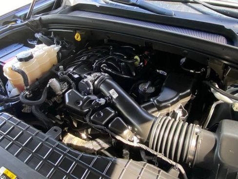 Used 2025 Jeep Grand Cherokee L Limited w/ Luxury Tech Group II image 13