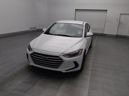Used 2017 Hyundai Elantra SE image 15