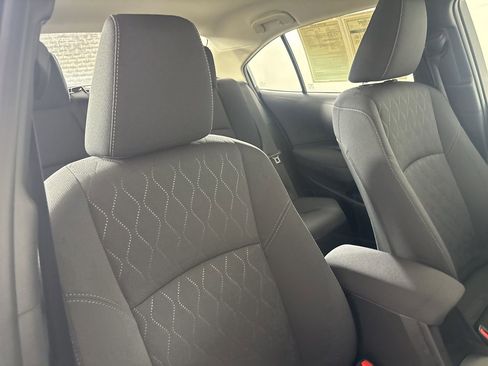 Used 2026 Toyota Corolla LE image 8