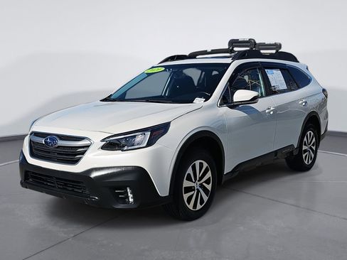 Used 2020 Subaru Outback Premium image 7