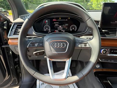 Used 2021 Audi Q5 e Premium AWD/4WD image 12