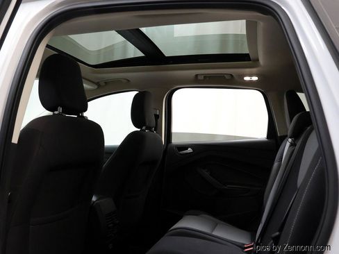 Used 2018 Ford Escape SE w/ SE Sync 3 Package FWD image 13