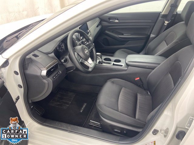 Used 2025 Nissan Altima 2.5 SV FWD image 16
