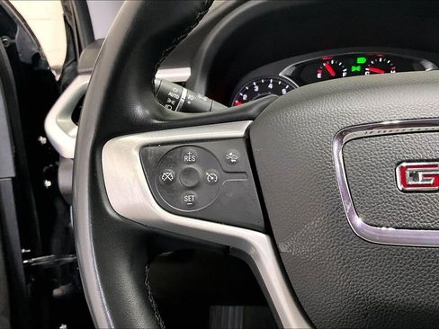 Used 2023 GMC Acadia SLT AWD/4WD image 11
