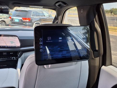 New 2026 Chevrolet Tahoe Premier image 8