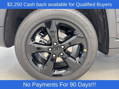 New 2025 Jeep Grand Cherokee Altitude AWD/4WD image 40