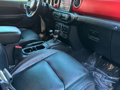 Used 2020 Jeep Gladiator Rubicon image 14