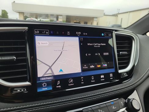 New 2026 Chrysler Pacifica Limited w/ S Appearance Package image 25