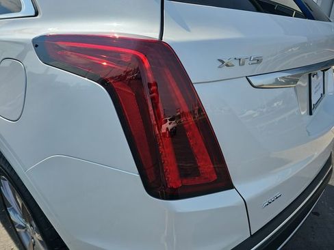 Used 2025 Cadillac XT5 Premium Luxury w/ LPO, Floor Liner Package AWD/4WD image 35
