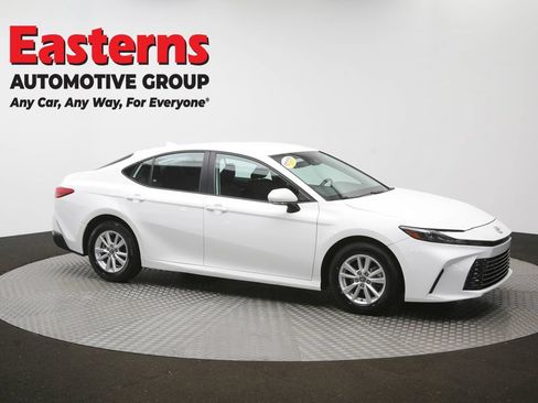 Used 2025 Toyota Camry LE FWD image 47