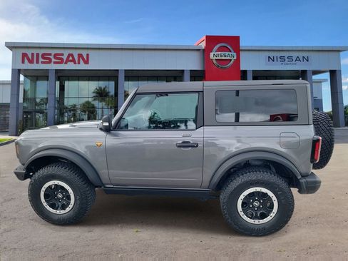 Used 2022 Ford Bronco Badlands image 7