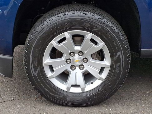 Used 2020 Chevrolet Colorado LT w/ LT Convenience Package image 8