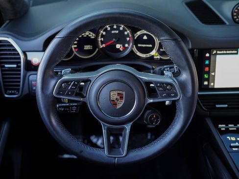 Used 2022 Porsche Cayenne GTS w/ Premium Package Plus image 28