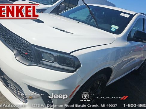Used 2024 Dodge Durango GT image 1