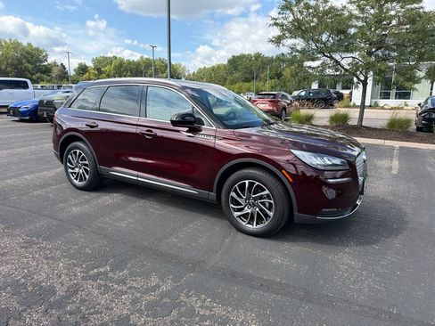Used 2021 Lincoln Corsair AWD w/ Equipment Group 101A image 17