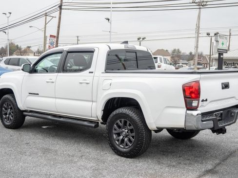 Used 2023 Toyota Tacoma SR5 image 9